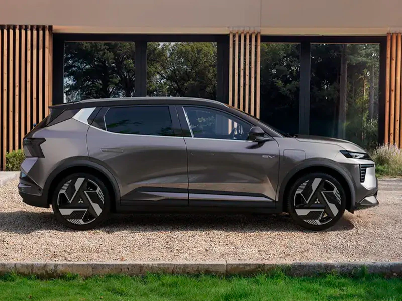 lateral novo mitsubishi eclipse cross ev